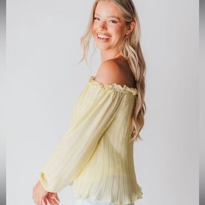 Flounce sleeve boho top